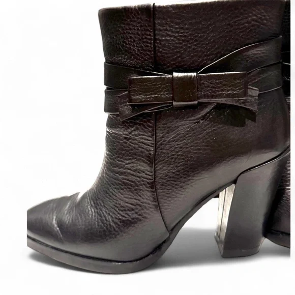 KATE SPADE New York Black Leather Ankle Boots – Bow Detail – Size 9 - Picture 3 of 8